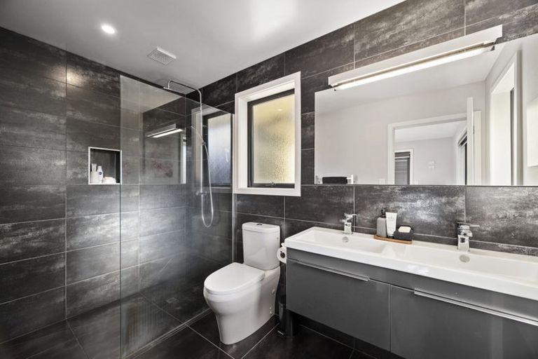 Photo of property in 14 Hamon Place, Pukehangi, Rotorua, 3015