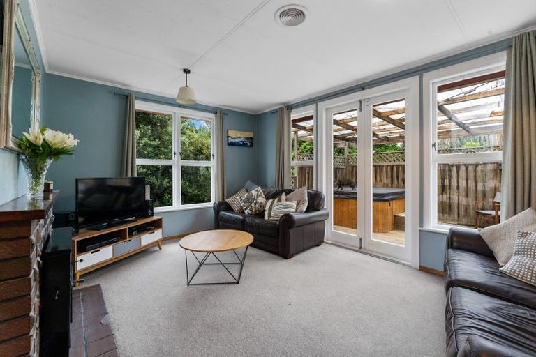 Photo of property in 169 Conclusion Street, Ascot Park, Porirua, 5024