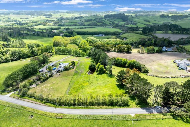 Photo of property in 730 Horseshoe Bush Road, Waitoki, 0871