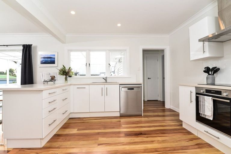 Photo of property in 13 Brocas Avenue, Hillcrest, Hamilton, 3216