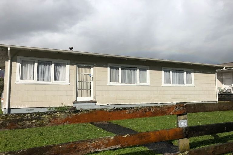 Photo of property in 17 Paraonui Road, Tokoroa, 3420