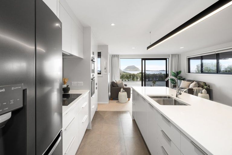 Photo of property in 2/26 Pillans Road, Otumoetai, Tauranga, 3110