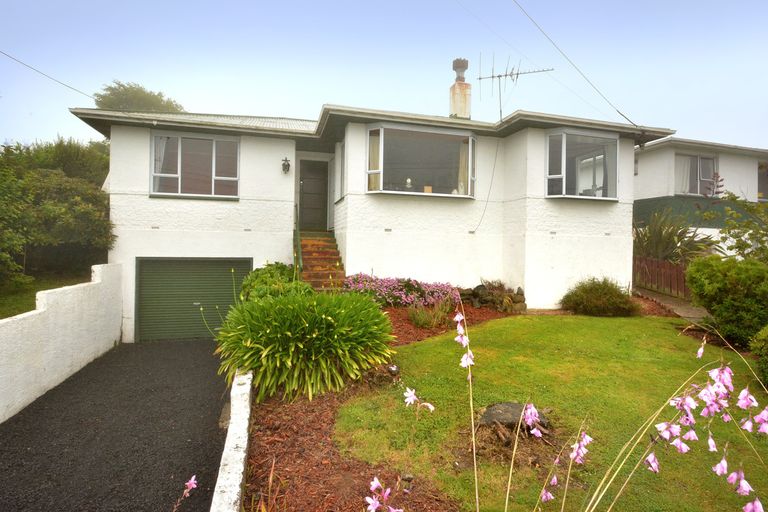 Photo of property in 8 Mcdonald Street, Brockville, Dunedin, 9011