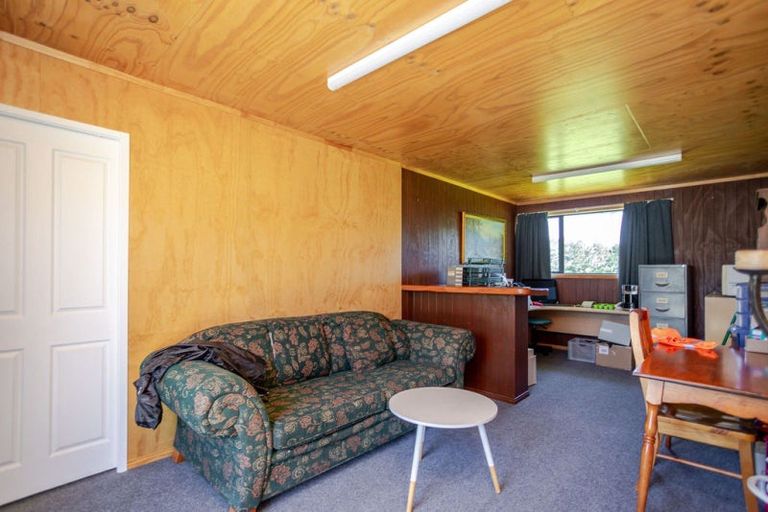 Photo of property in 152 Aerodrome Road, Dannevirke, 4972