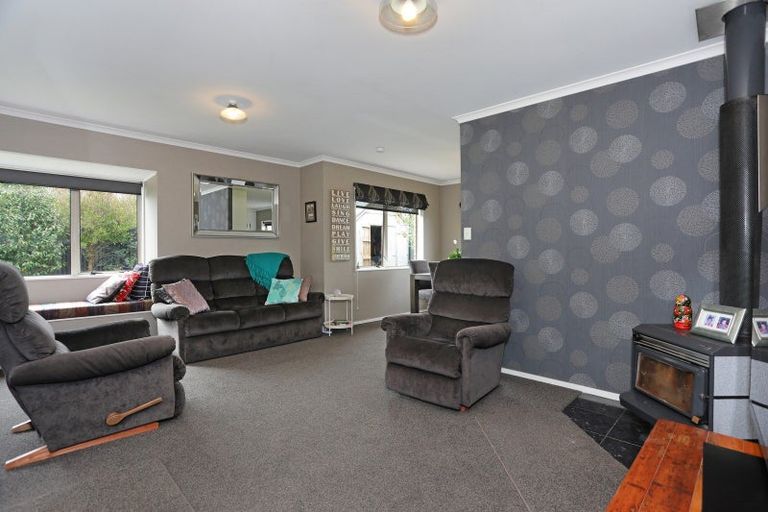 Photo of property in 3 Vista Drive, Feilding, 4702