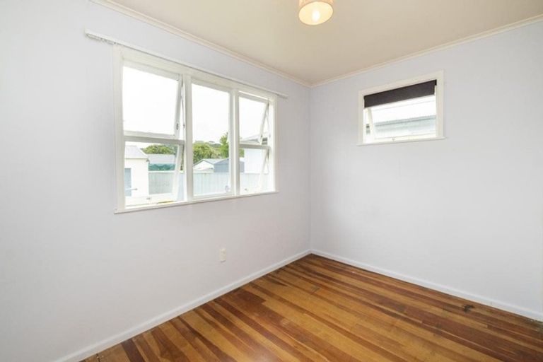 Photo of property in 581 Main North Road, Bay View, Napier, 4104