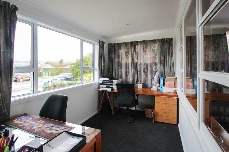 Photo of property in 8 Fernbrook Road, Oamaru North, Oamaru, 9400