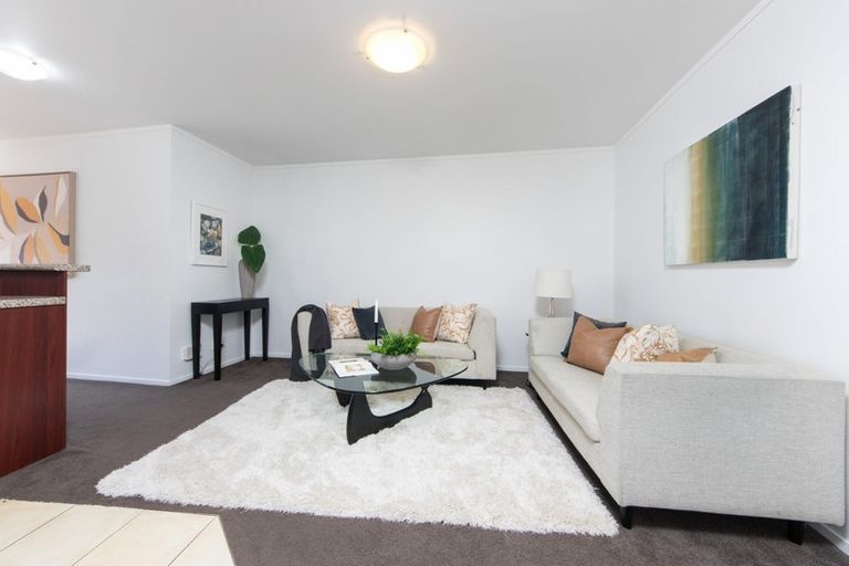 Photo of property in The Haven, 12/120 Beach Haven Road, Beach Haven, Auckland, 0626