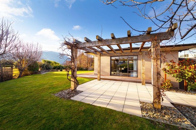 Photo of property in 13 Penrith Park Drive, Wanaka, 9305