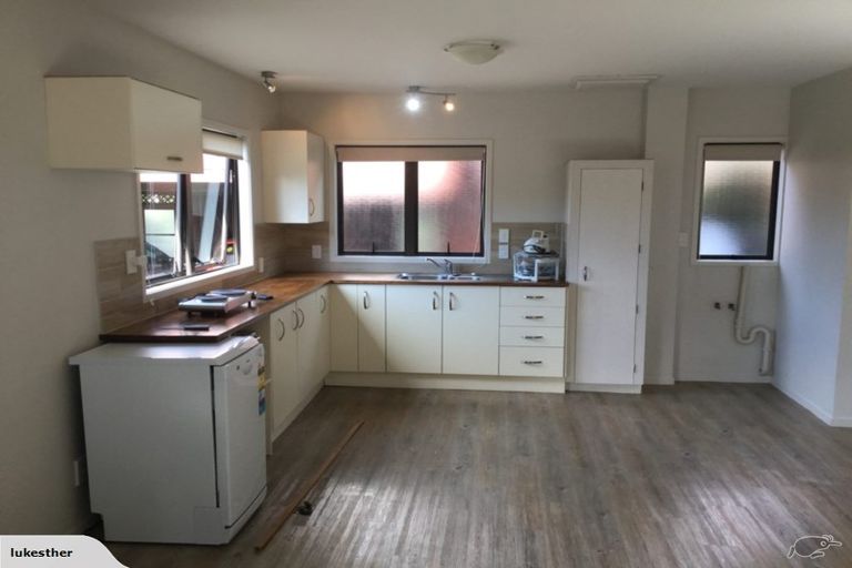 Photo of property in 19 Lastel Place, Shelly Park, Auckland, 2014