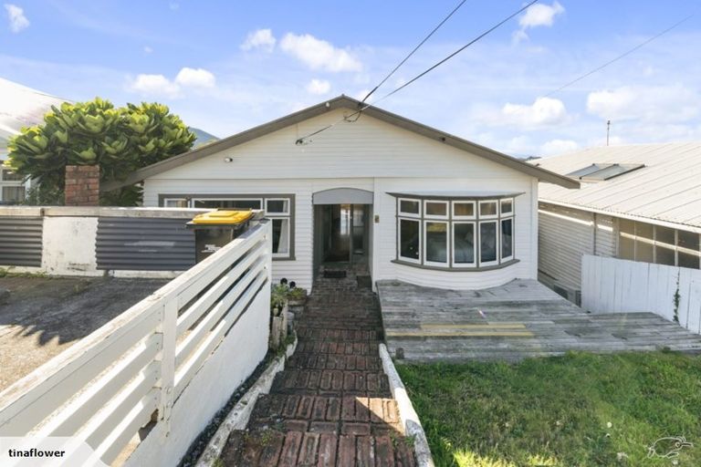 Photo of property in 43 Overtoun Terrace, Hataitai, Wellington, 6021