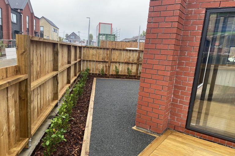 Photo of property in 42/125b Metcalfe Road, Ranui, Auckland, 0612