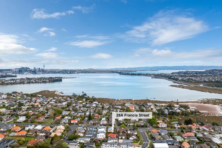 Photo of property in 28a Francis Street, Hauraki, Auckland, 0622