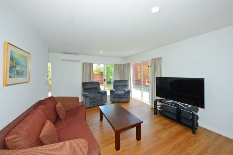 Photo of property in 2/60 Cresswell Avenue, Burwood, Christchurch, 8061