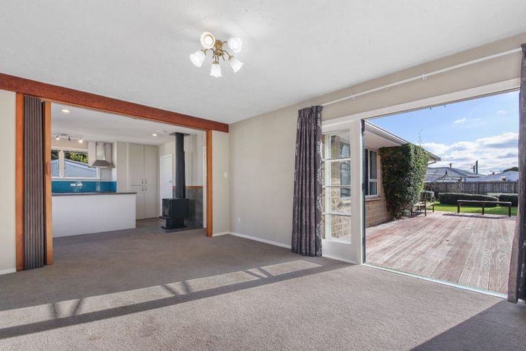 Photo of property in 15 Ebony Street, Bishopdale, Christchurch, 8053