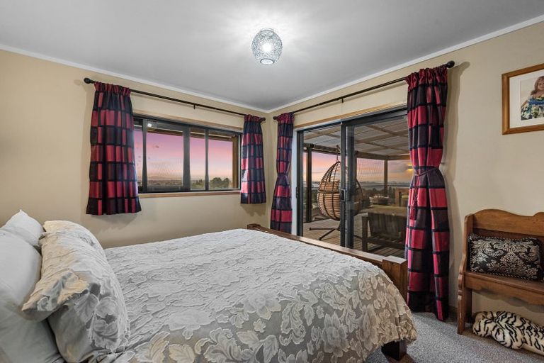 Photo of property in 48 Estuary View Road, Welcome Bay, Tauranga, 3112