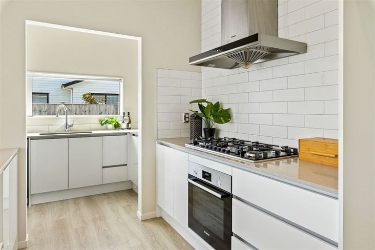 Photo of property in 18 Raymond Grace Avenue, Huapai, Kumeu, 0810