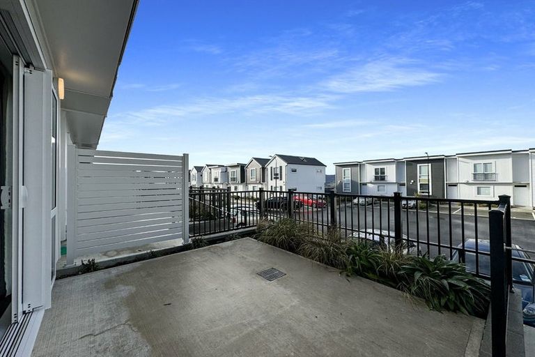 Photo of property in 29/30 Adventure Drive, Whitby, Porirua, 5024