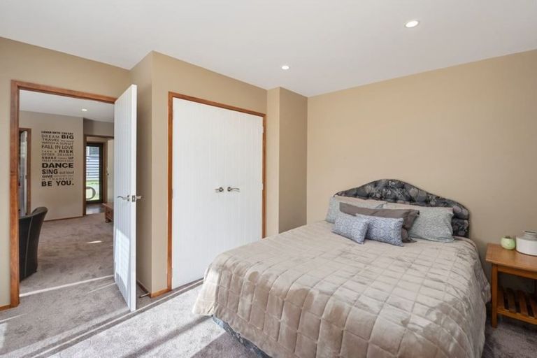 Photo of property in 174 Lisland Drive, Kinloch, Taupo, 3377