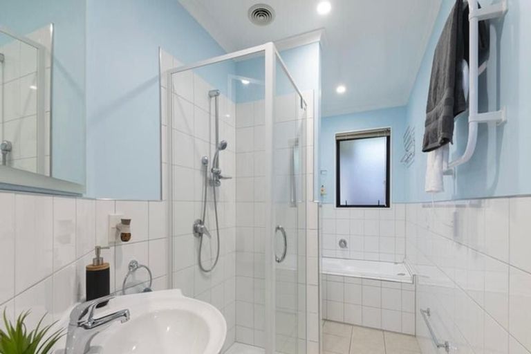 Photo of property in 30 Cedarwood Street, Woodridge, Wellington, 6037