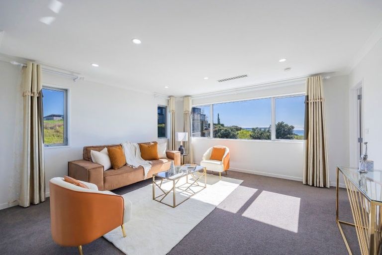 Photo of property in 20 Bearing Parade, Long Bay, Auckland, 0630