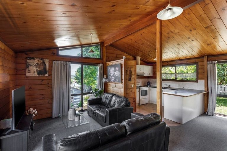 Photo of property in 375 Welcome Bay Road, Welcome Bay, Tauranga, 3112