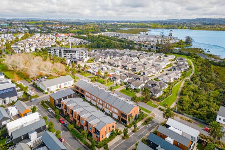 Photo of property in 113 Buckley Avenue, Hobsonville, Auckland, 0616