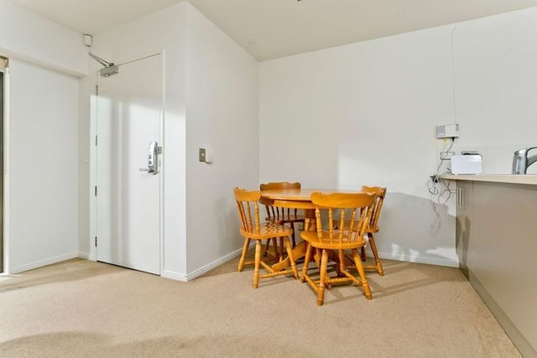 Photo of property in 14/7 The Avenue, Albany, Auckland, 0632