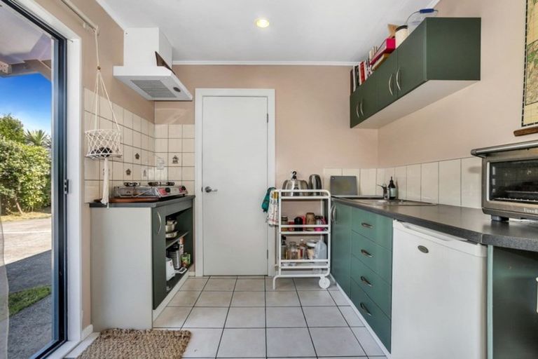 Photo of property in 33a Alberta Street, Point Chevalier, Auckland, 1022