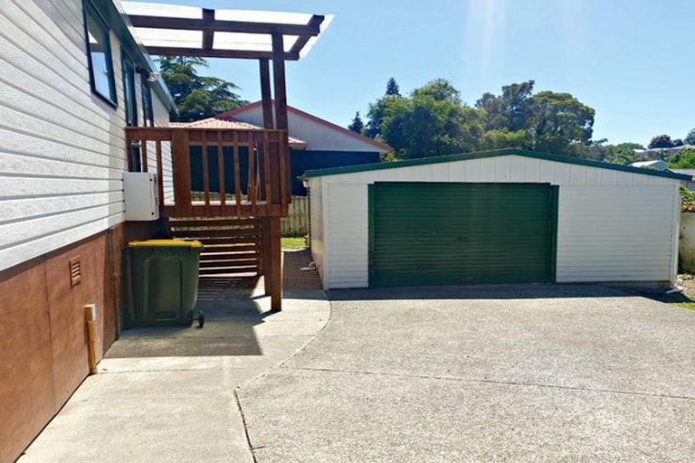 Photo of property in 14 Redwing Street, Browns Bay, Auckland, 0630