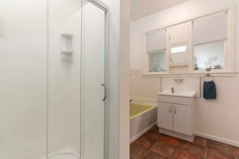 Photo of property in 106 Aorangi Road, Bryndwr, Christchurch, 8053