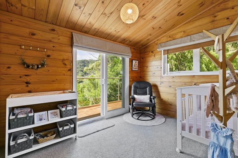 Photo of property in 59 Waitohu Road, York Bay, Lower Hutt, 5013