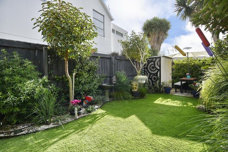 Photo of property in 2 Meredith Street, Addington, Christchurch, 8024