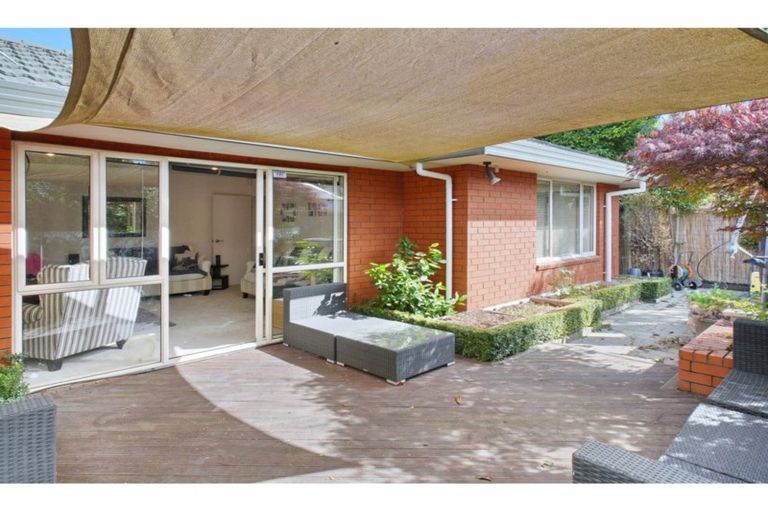 Photo of property in 97a Winters Road, Redwood, Christchurch, 8051