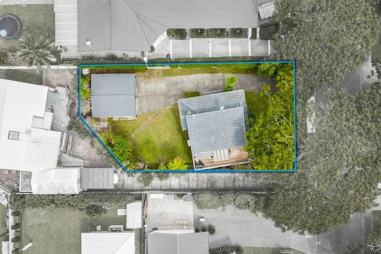 Photo of property in 4 Motuora Road, Manly, Whangaparaoa, 0930