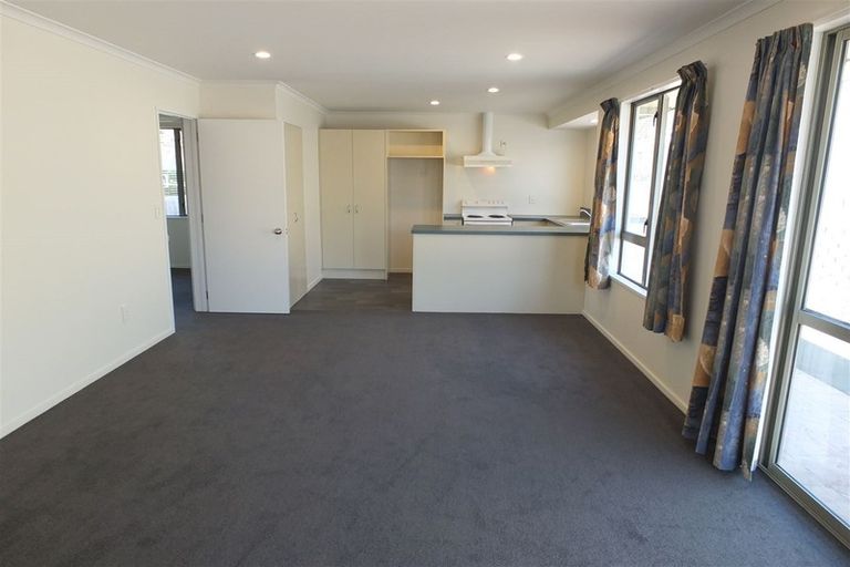 Photo of property in 2/92 Arthur Street, Seaview, Timaru, 7910