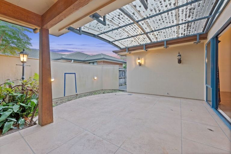 Photo of property in 1 Maghera Drive, East Tamaki, Auckland, 2016