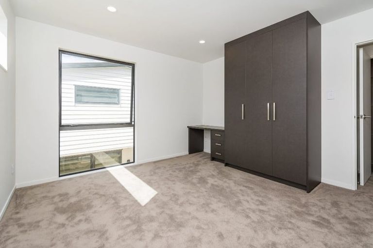 Photo of property in 7 Pihoihoi Place, Hobsonville, Auckland, 0616