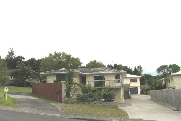Photo of property in 29 Sequoia Place, Sunnynook, Auckland, 0620