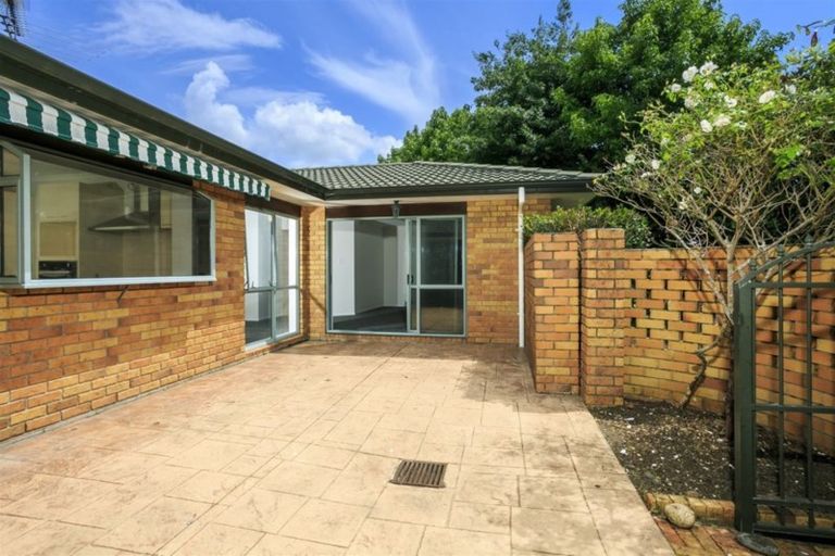 Photo of property in 5 Adelphi Place, Albany, Auckland, 0632