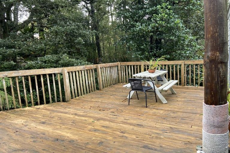 Photo of property in 33 Reynolds Place, Torbay, Auckland, 0630