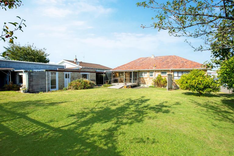 Photo of property in 24 Park Street, Morrinsville, 3300