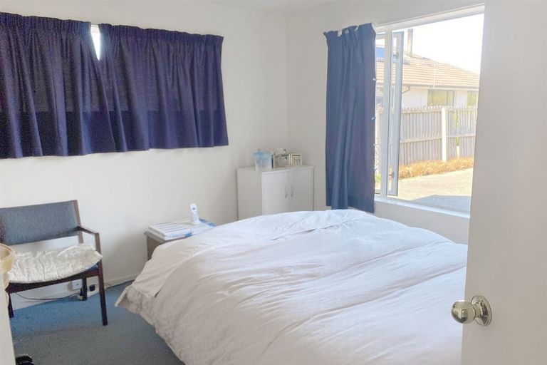 Photo of property in 35a Moreland Avenue, Papanui, Christchurch, 8053