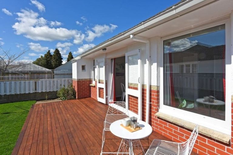 Photo of property in 2 Craig Grove, Elderslea, Upper Hutt, 5018