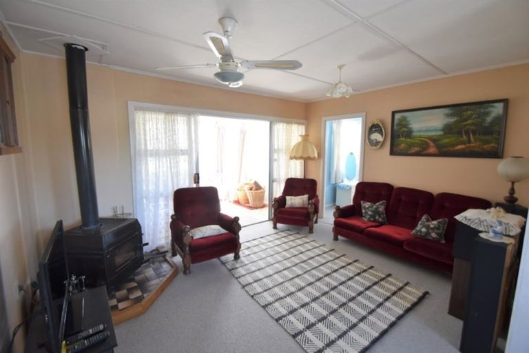 Photo of property in 1 Hopkins Road, Twizel, 7901