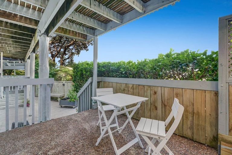Photo of property in 11 Swann Beach Road, Stanmore Bay, Whangaparaoa, 0932