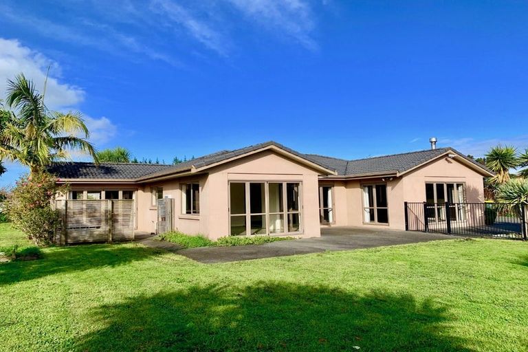 Photo of property in 262 Jesmond Road, Karaka, Drury, 2578