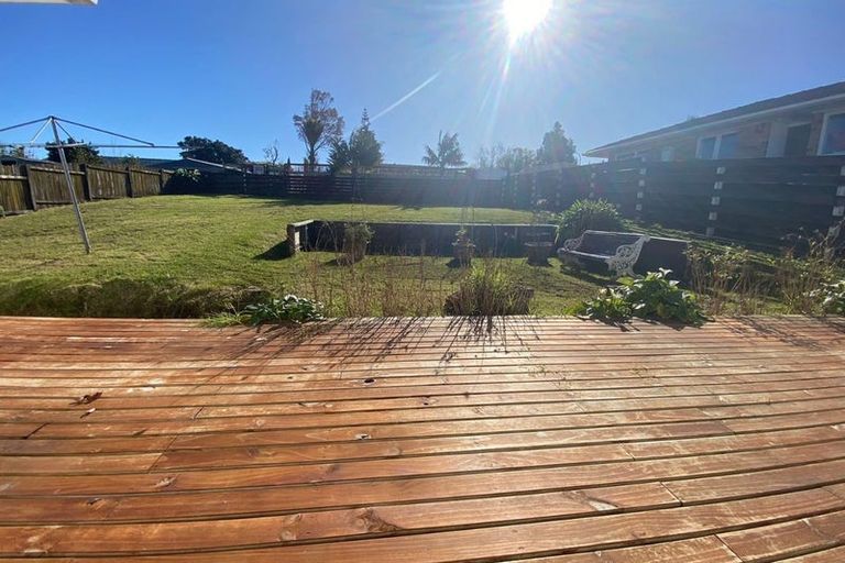 Photo of property in 5 Opal Avenue, Pakuranga, Auckland, 2010