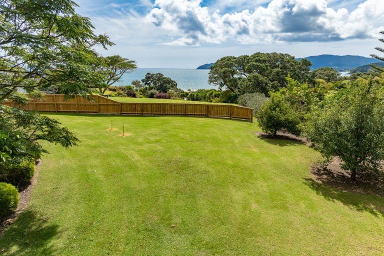 Photo of property in 20 Coopers Drive, Coopers Beach, 0420