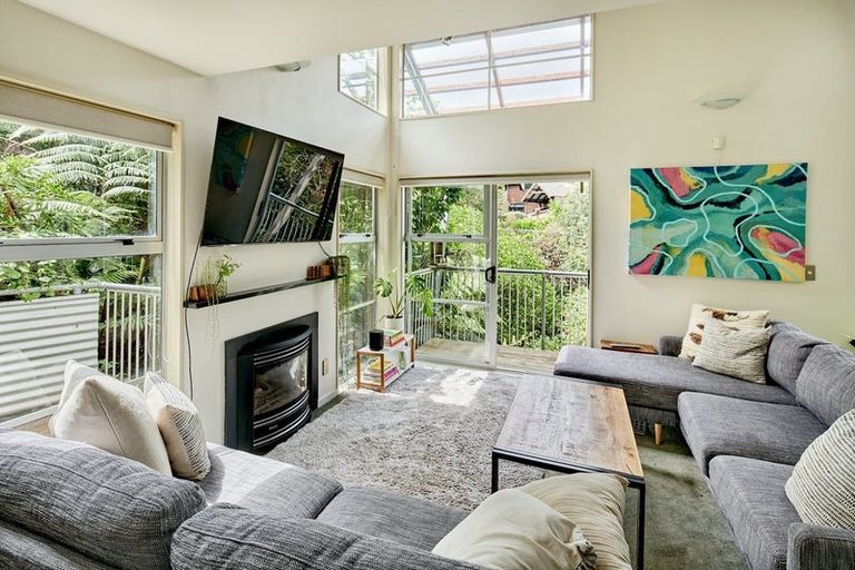 Photo of property in 67 Waikowhai Street, Ngaio, Wellington, 6035